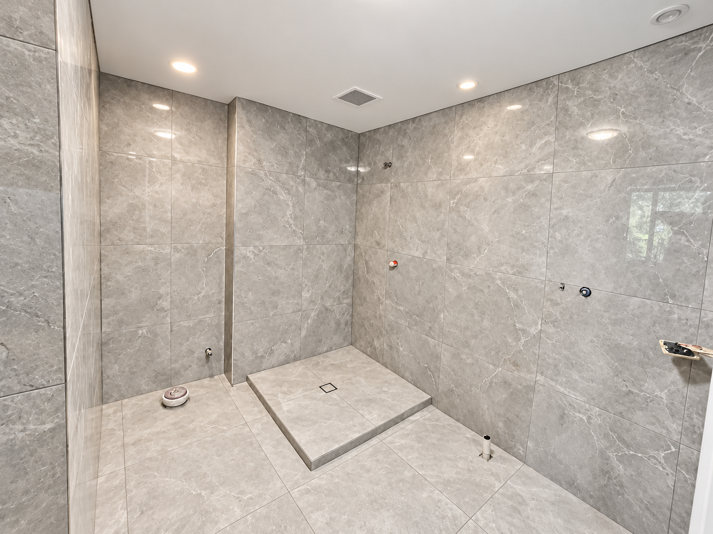 FNQ Tile Tech bathroom renovation